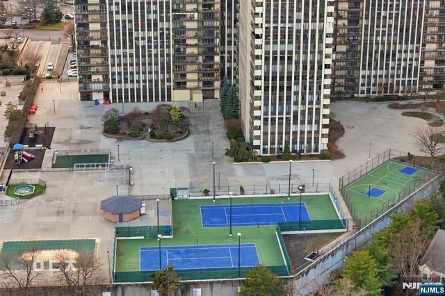 300 Winston Drive 1503, Cliffside Park, NJ 07010