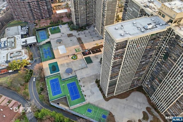 300 Winston Drive 1503, Cliffside Park, NJ 07010