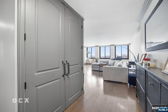 300 Winston Drive 1503, Cliffside Park, NJ 07010