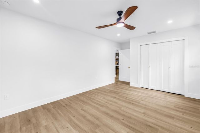 8171 37TH AVENUE N, St Petersburg, FL 33710