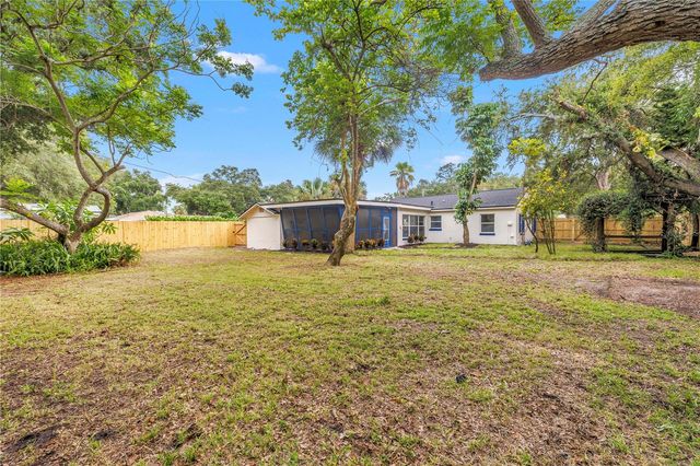 8171 37TH AVENUE N, St Petersburg, FL 33710