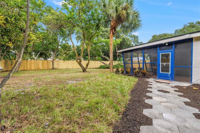 8171 37TH AVENUE N, St Petersburg, FL 33710