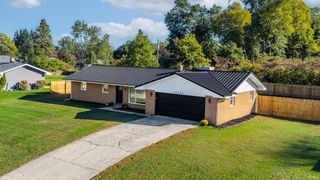 23608 River Manor Boulevard, Elkhart, IN 46516