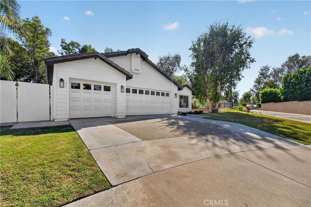 24604 Via Vallarta, Yorba Linda, CA 92887