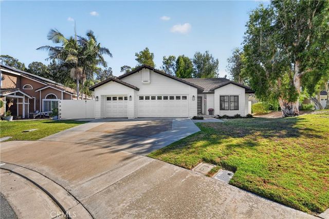 24604 Via Vallarta, Yorba Linda, CA 92887