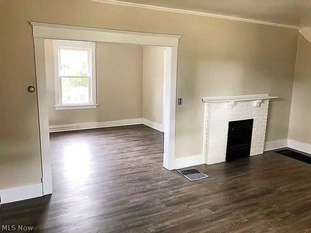862 9th Street NE, Massillon, OH 44646
