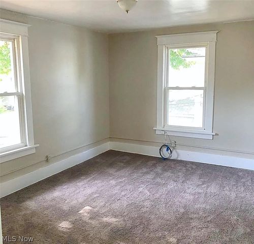 862 9th Street NE, Massillon, OH 44646