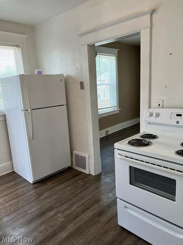 862 9th Street NE, Massillon, OH 44646