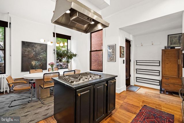 2026 15TH ST NW, Washington, DC 20009