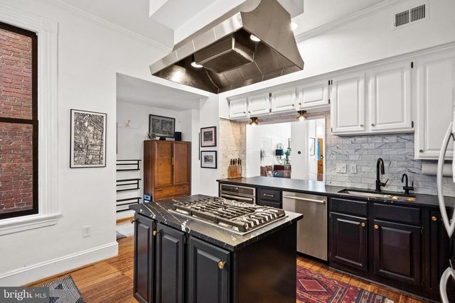 2026 15TH ST NW, Washington, DC 20009