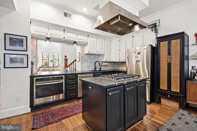 2026 15TH ST NW, Washington, DC 20009