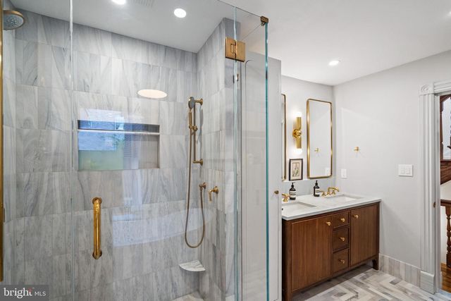 2026 15TH ST NW, Washington, DC 20009