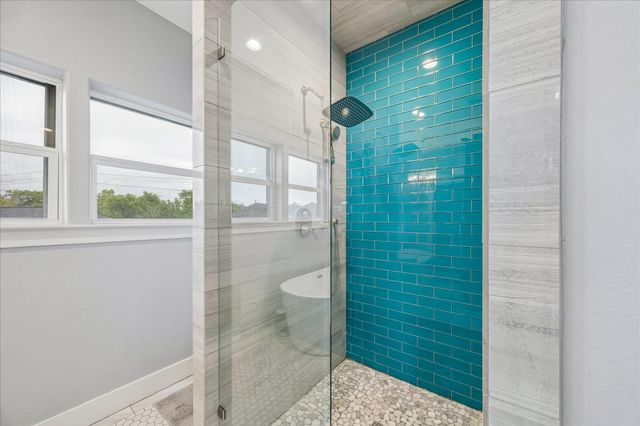 4019 Bayshore Drive Drive, Bacliff, TX 77518