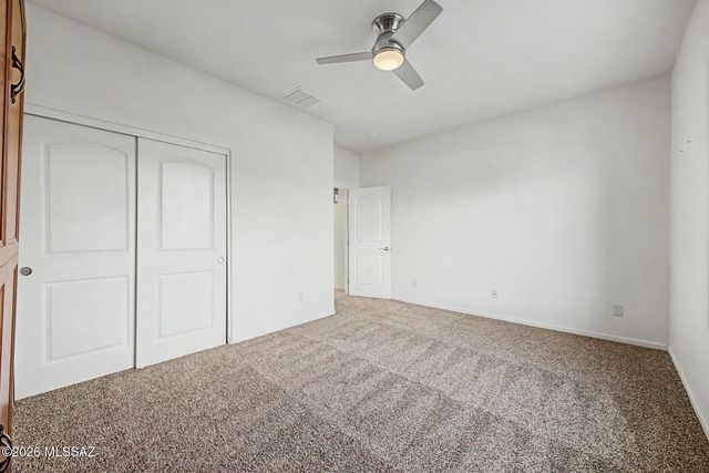 1113 N Night Heron Drive, Green Valley, AZ 85614
