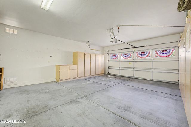 1113 N Night Heron Drive, Green Valley, AZ 85614