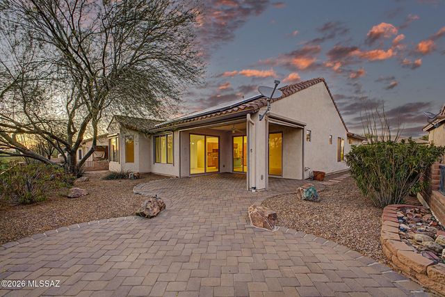 1113 N Night Heron Drive, Green Valley, AZ 85614