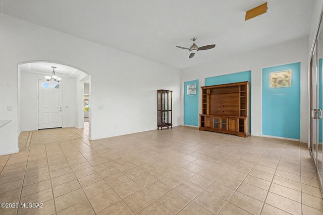 1113 N Night Heron Drive, Green Valley, AZ 85614
