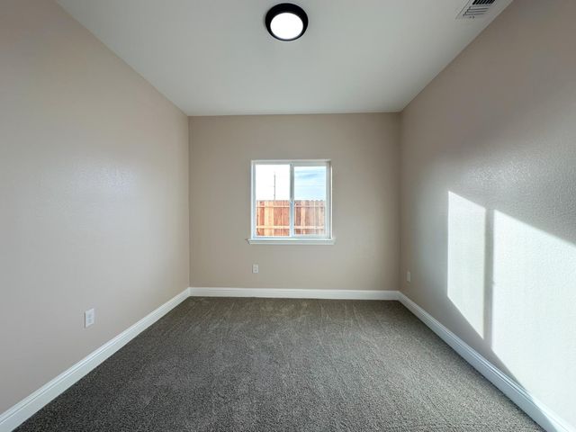 1527 9th Ave, Olivehurst, CA 95961