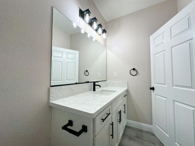 1527 9th Ave, Olivehurst, CA 95961