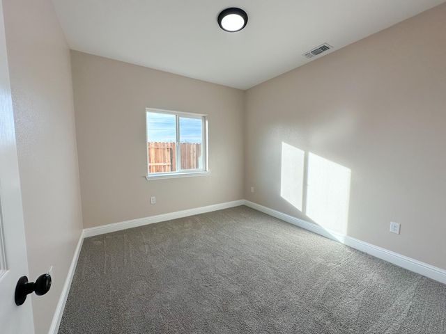 1527 9th Ave, Olivehurst, CA 95961