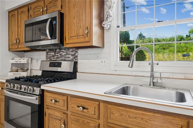 309 Toura Drive, Pleasant Hills, PA 15236