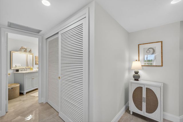 2600 N Flagler Drive 813, West Palm Beach, FL 33407