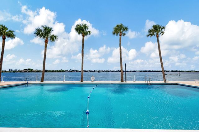 2600 N Flagler Drive 813, West Palm Beach, FL 33407