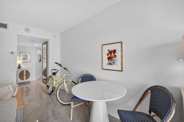 2600 N Flagler Drive 813, West Palm Beach, FL 33407