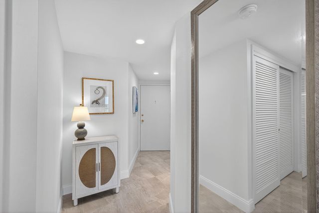 2600 N Flagler Drive 813, West Palm Beach, FL 33407