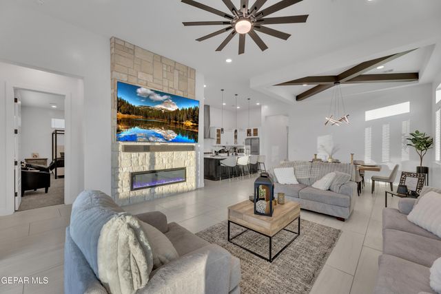 965 Pettus Place Place, El Paso, TX 79928