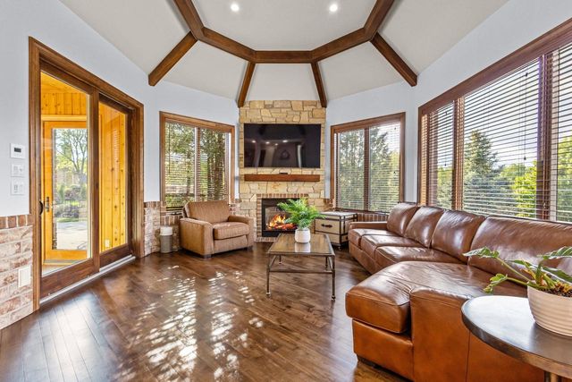 2828 E APPLE HILL BOULEVARD, Appleton, WI 54913