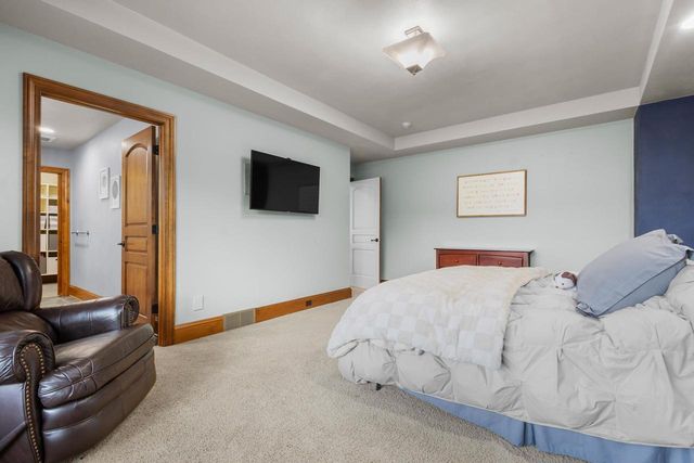 2828 E APPLE HILL BOULEVARD, Appleton, WI 54913