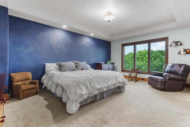 2828 E APPLE HILL BOULEVARD, Appleton, WI 54913