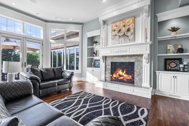 2828 E APPLE HILL BOULEVARD, Appleton, WI 54913
