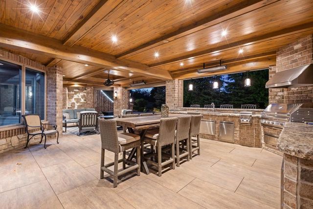 2828 E APPLE HILL BOULEVARD, Appleton, WI 54913