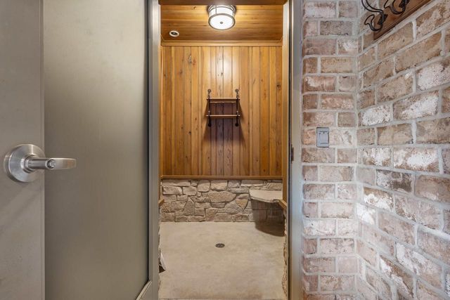 2828 E APPLE HILL BOULEVARD, Appleton, WI 54913