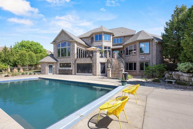 2828 E APPLE HILL BOULEVARD, Appleton, WI 54913