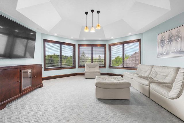 2828 E APPLE HILL BOULEVARD, Appleton, WI 54913