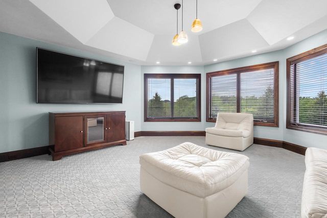 2828 E APPLE HILL BOULEVARD, Appleton, WI 54913