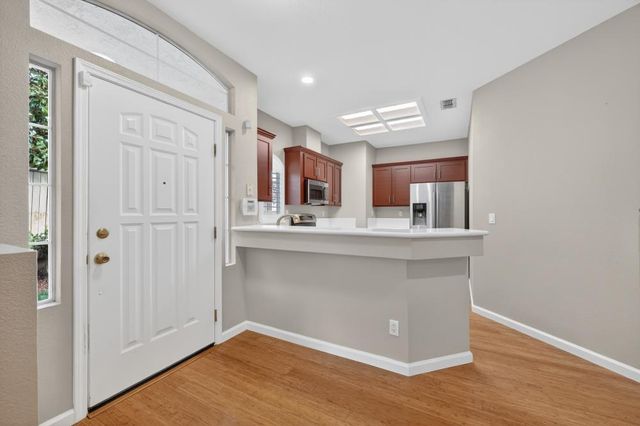 743 Moylegrove Ct, Folsom, CA 95630