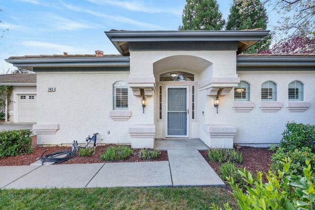 743 Moylegrove Ct, Folsom, CA 95630