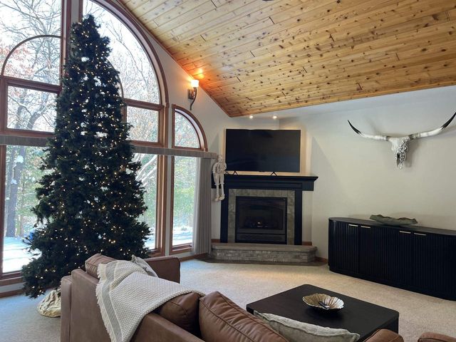 N6921 S Sandstone Drive, Mauston, WI 53948