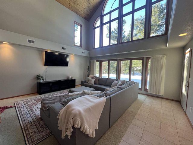 N6921 S Sandstone Drive, Mauston, WI 53948