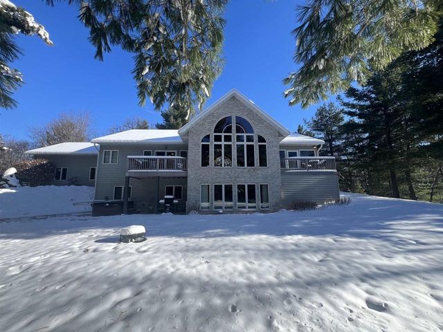 N6921 S Sandstone Drive, Mauston, WI 53948