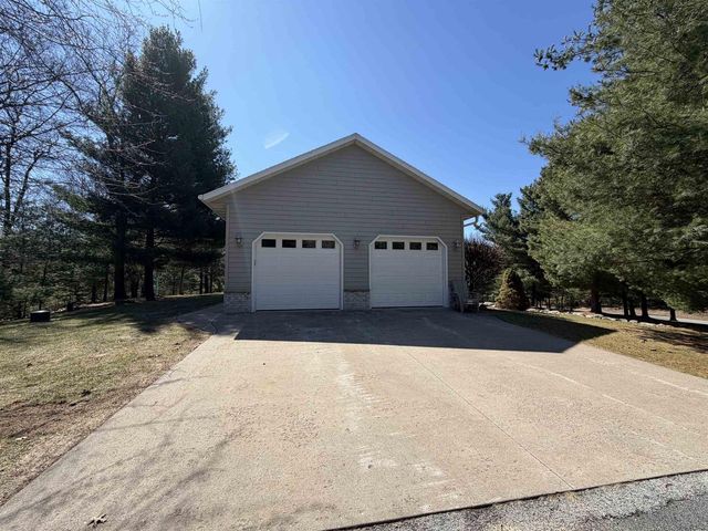 N6921 S Sandstone Drive, Mauston, WI 53948