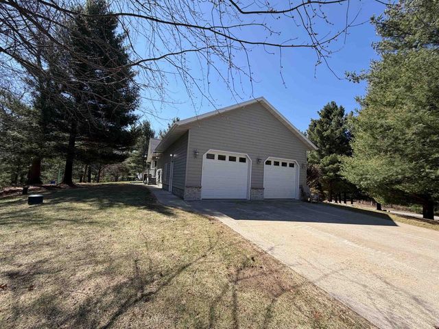 N6921 S Sandstone Drive, Mauston, WI 53948