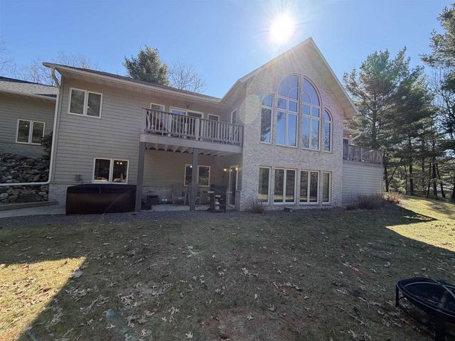 N6921 S Sandstone Drive, Mauston, WI 53948