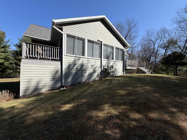N6921 S Sandstone Drive, Mauston, WI 53948