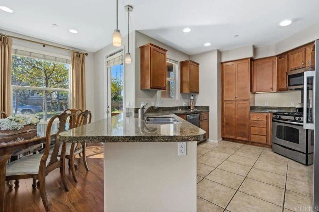 11130 Taloncrest Way Unit 11, San Diego, CA 92126