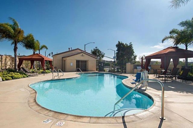 11130 Taloncrest Way Unit 11, San Diego, CA 92126
